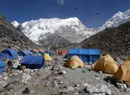 EVEREST BASE CAMP TREK výstup na Island Peak (6 160 m) Termín jaro: 7. 4. 28. 4. 2018, trek č. 18103 Termín podzim: 6. 10. 27. 10. 2018, trek č. 18123 Klasický trek k základnímu táboru pod Mt.