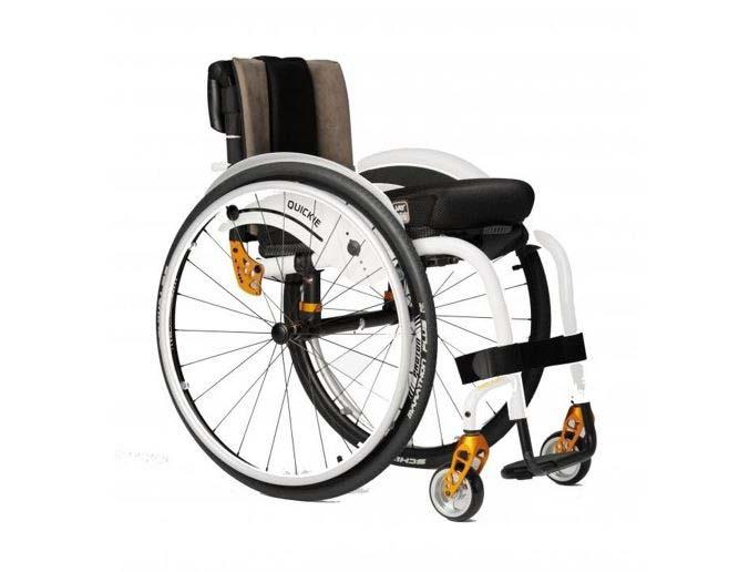 AKTIVNÍ VOZÍKY S PEVNÝM RÁMEM Aviator Objednací číslo: 2203330 Aktivní invalidní vozík s pevným rámem pro uživatele se sportovními ambicemi.