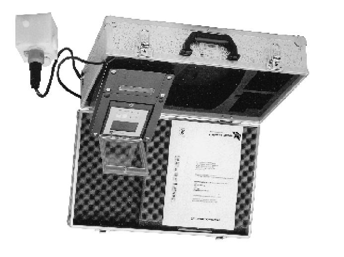 Technické údaje (pokračování) Všeobecné technické údaje Displej měřených hodnot.............. osvětlený LCD displej s bodovou maticí 128 x 64 bodů Elektromagnetická slučitelnost (EMS) Vyzařování rušení.