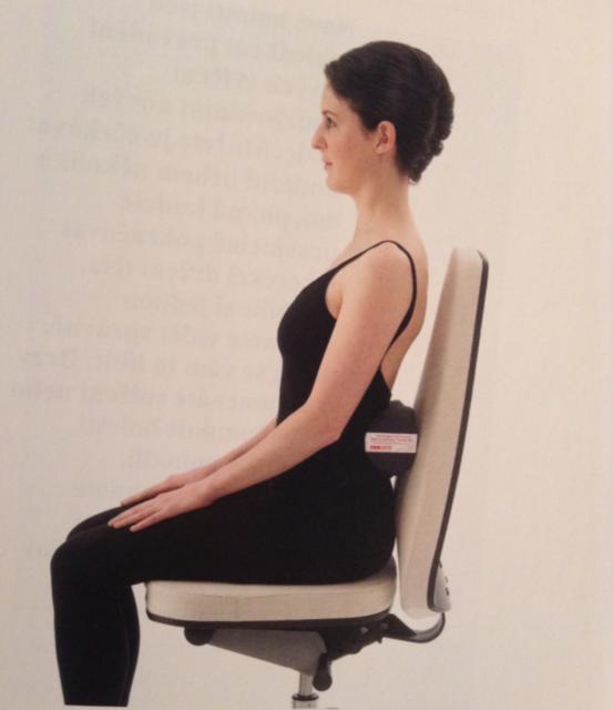 3.4.2 Korekce sedu Při dlouhodobém sedu je třeba sedět vzpřímeně a v pravidelných intervalech přerušovat předsunuté držení hlavy či dlouhodobý předklon krční páteře.