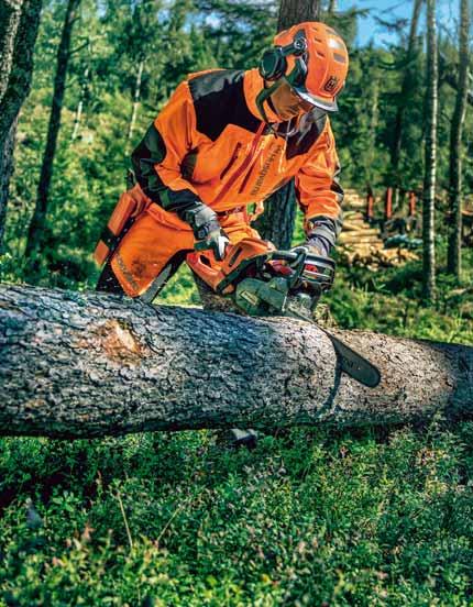 14 ŘETĚZOVÉ PILY ŘETĚZOVÉ PILY HUSQVARNA VYVINUTY PRO VYSOKÝ VÝKON, PERFEKTNÍ VÝSLEDKY, BEZPEČNOST A