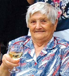 Pětka ZÁŘÍ /2017 JUBILEA, GRATULACE Slavíte výročí svatby, významné životní jubileum nebo narození potomka? Napište nám o tom! PANÍ MARIE MOJŽÍŠOVÁ Dne 1.