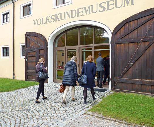 ins Volkskundemuseum Oberschönenfeld Na cestě