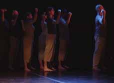 13 EXODUS BanDance Praha Hudba: The Klezmatics Choreografie: Jan Schmidt Rok uvedení: 2002 Choreografie vznikala v sezóně 2002/2003.