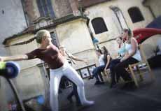 17 ČEKÁRNA Moderna České Budějovice Hudba: Jason Walker, Molly Read Choreografie: Marie Tůmová Nominace z kraje Jihočeského Příběh plný čekání, nervozity, nejistoty, ale i naděje a vzájemné podpory.
