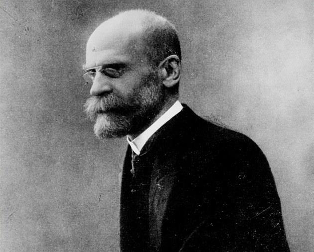 Dějiny sociologie Francouz Émile Durkheim (1858 1917) ustavil sociologii jako akademickou disciplínu a stal se vůbec prvním jmenovaným profesorem sociologie (nejstarší katedra sociologie se nachází v