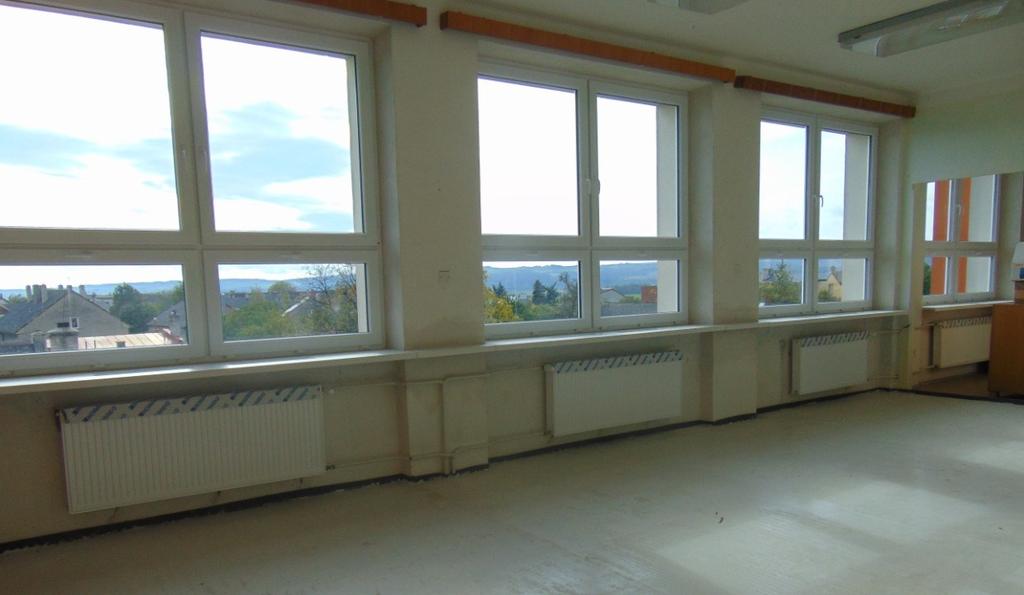 V prosinci zrealizujeme Mikulášskou nadílku, chystáme se na projekt Vánoční zvyky a obyčeje a po přípravě uskutečníme pro rodiče a občany Hlavnice vánoční besídku s prodejní výstavkou v kulturním