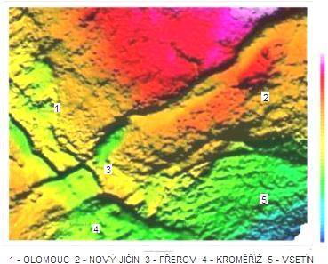 se provádí při plošném mapování, jehož výsledkem je mapa úplných Bouguerových anomálií, která obsahuje tíhový účinek především z připovrchové a hlubší geologické stavby.
