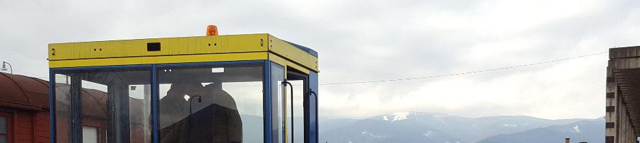 Zvedací moment jeřábu je 8,5 tm, jako přídav- MUV 77.1 č. 001 odstavený v areálu TSS, Starý Plzenec Archiv TSS né zařízení lze využít drapák nebo sekačku porostů.