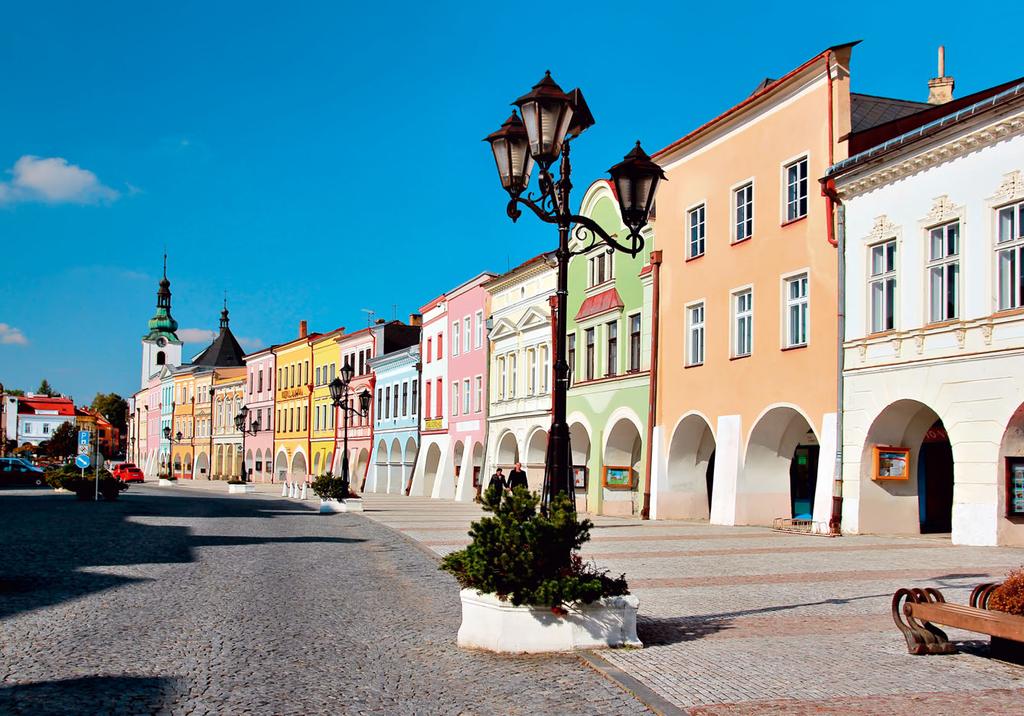 Historické centrum ve Svitavách Svitavy se pyšní jedním z nejdelších oboustranně loubených náměstí v