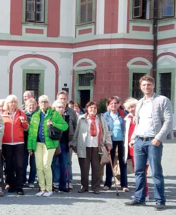 Výlety jsou organizovány zdarma a pouze pro občany seniorského věku s trvalým bydlištěm v Praze 1 (doprava, návštěva objektů, oběd, služby průvodce, koordinátor výletu). Nový způsob přihlašování.