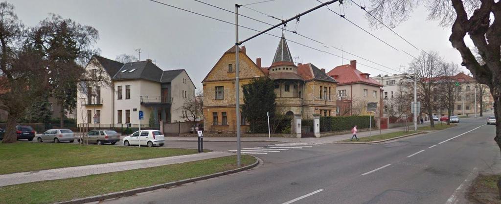 [26] V Hradci Králové je tento typ zástavby soustředěn především v západní straně Střelecké ulice u Pražského předměstí a podél Orlického nábřeží u Malšovic.