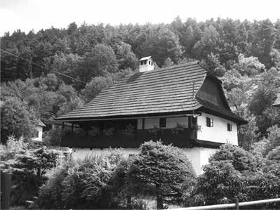 POUŽITÁ LITERATÚRA [1] Botík, J. Rodina ako determinujúci činiteľ foriem obydlia. In: FROLEC, V. Lidová stavební kultura v československých Karpatech a přilehlých územích. Brno, 1981, 30 s.
