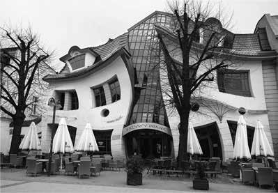 The stylistic pluralism of modern architecture is based on the originality of the personality of the architect.