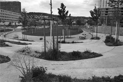 THE NEW URBAN GARDEN IN THE EUROPEAN CONTEXT NOVÁ MĚSTSKÁ ZAHRADA V EVROPSKÉM KONTEXTU Lucie Poláčková ABSTRACT: The research focuses on the theme of the urban garden and its new forms within the