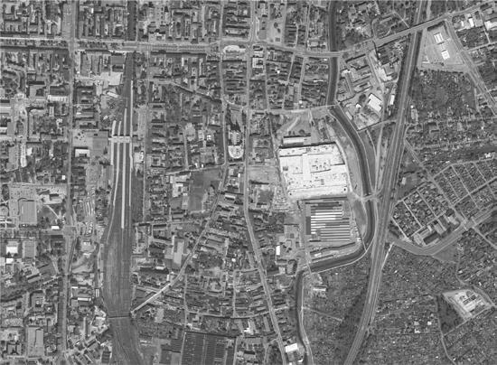 Fig.4. Kohn's Island". Visible object of the shopping gallery, which significantly transformed grounds of the Old Town. (Source:mapy.google.