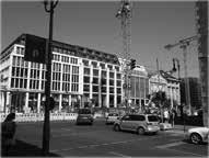 ) In Berlin, similar allegation as in Warsaw were formed against the Kommandantenhaus (Alte Kommandantur), reconstructed in 2001-2003.