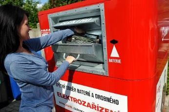PRÁZDNINOVÝ PROVOZ VE ŠKOLNÍ JÍDELNĚ 3. 7. 7. a 17. 28. 7. 2017 se nevaří.