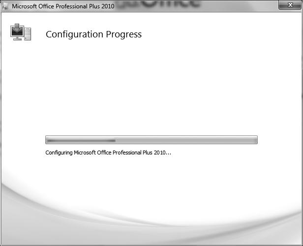 OUTLOOK 2010 29 Obrázek 2.2: Průběh instalace Outlook 2010 v rámci instalace Office 2010 Po výběru potřebných komponent Outlooku stiskněte tlačítko Nainstalovat.