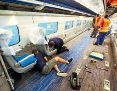 Poté začneme Pendolino oživovat, zvážíme jej a vypravíme se na první zkušební jízdu, dodal. je cateringová firma.