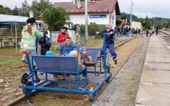 Mezi Bílinou a Oldřichovem u Duchcova totiž předchozí vlak narazil do stáda ovcí.