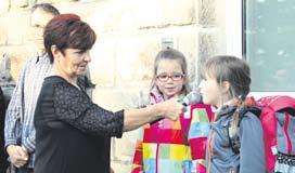 ěříme, že jsme malým kouskem přispěli k zajímavému prožití prázdnin a přejeme všem dětem, aby se jim ve škole alespoň trochu líbilo, a aby je i tam čekaly hezké chvilky.