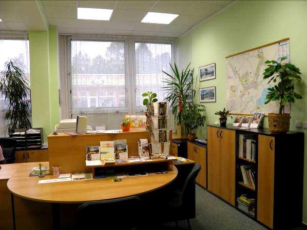 Prosinec 2010 v průběhu uplynulého roku Informační centrum připravilo a vydalo pro návštěvníky několik novinek: brožurku Historické památky a přírodní zajímavosti