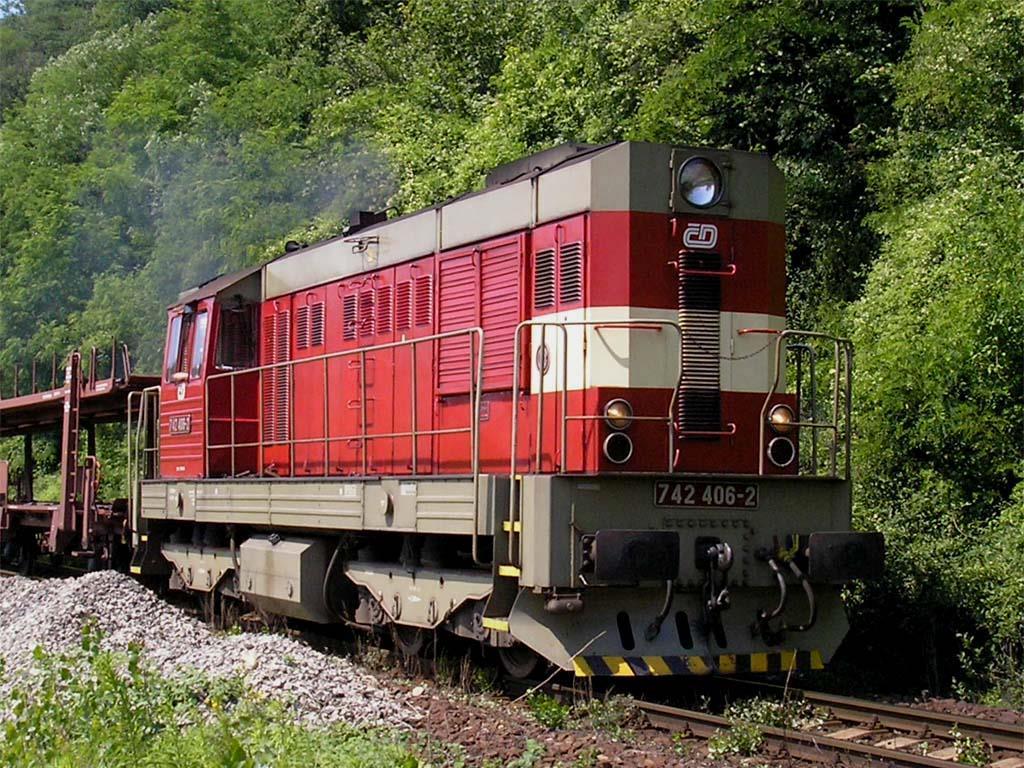 Na tratích 064 a 076 mimo úsek Mladá Boleslav hlavní nádraží Mladá Boleslav město jsou nasazovány vozy řady 810 nebo 814 (obrázek 5). Obrázek 6.