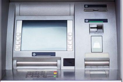 Miniskripta Bezhotovostní peníze Filipovi rodiče mají většinu svých peněz uloženou v bance, kde si zřídili účet, k němuž jim banka vystavila platební kartu.