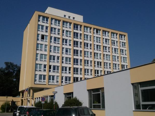 Oddělení sociálně právní ochrany dětí Kdy můžeš přijít: Pondělí:8:00-17:00 Středa:8:00-17:00 Čtvrtek:8:00-11:00 případně po domluvě i mimo tyto časy Kam můžeš přijít: Městský úřad Poděbrady Nám. T.G.
