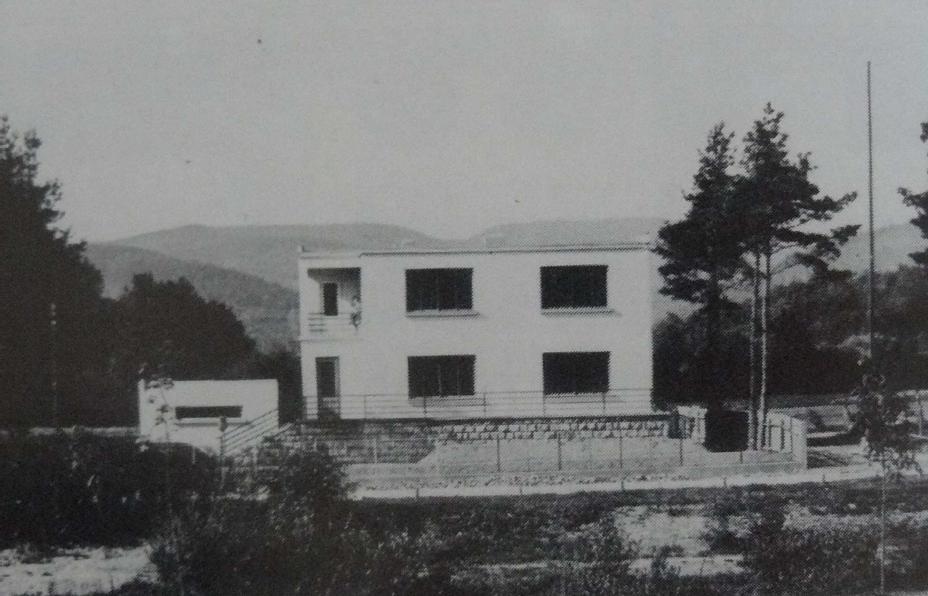 Vila Adolfa Novotného, Nábřeţí dukelských hrdinů čp. 561, Vít Obrtel, 1927-1928.