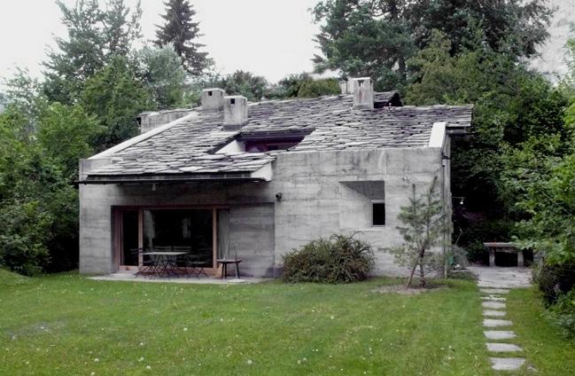 [11:00] Příklady lze nalézt i v krajních formulacích špičkové architektury, v typologických referencích, které v místě vznikají, které mohou být předávány dál jako místní typologická kvalita, která