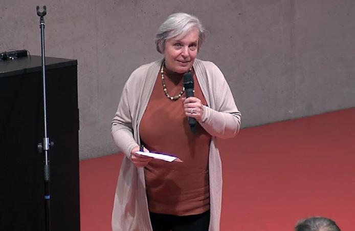 Milena Hauserová Ústav památkové péče, FA ČVUT 29 Budu se zabývat především otázkou plynutí času, protože ta je zásadní při pohledu na proces provázení věcí, které nás obklopují.