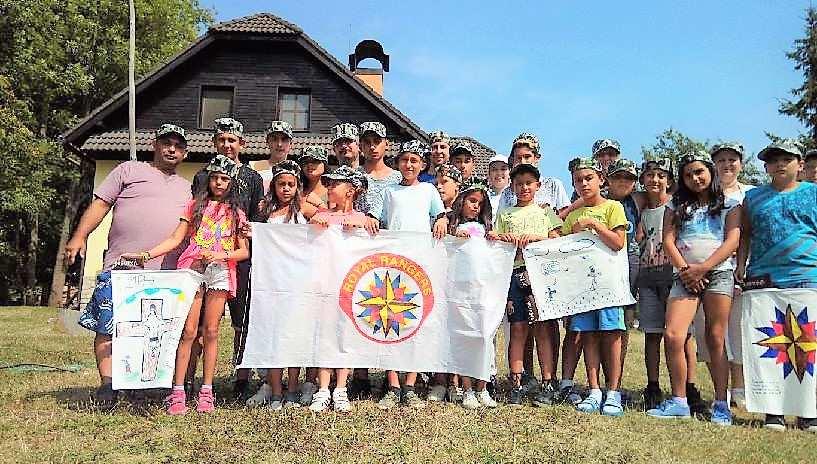 Ze začátku nového týdne nám počasí moc nepřálo a bylo spíše zamračeno a pršelo, ale v dalších dnech jsme se mohli radovat, protože se počasí zlepšilo a sluníčko přece jenom vykouklo.