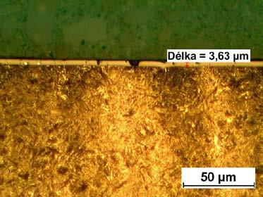 7 Microstructure of coating - measurement of thickness sample No2 Na obrázcích 6 a 7 je vidět rozdílné tloušťky získaných povlaků na reliéfech razidel a trhliny v povlacích, které jsou způsobeny