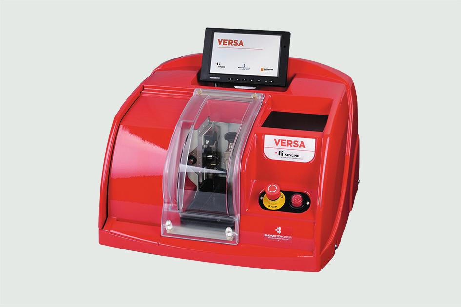 VERSA Pro autoklíče typu laser a důlkové klíče Elektronický řezací stroj navržený speciálně pro sekvenční čtení a řezání podle kódu bezpečnostních důlkových klíčů a autoklíčů typu laser, a také ke