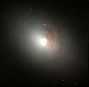Čočkovité galaxie S0 spirální