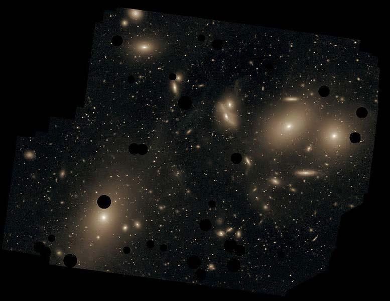 typická kupa galaxií - v Vir - 2500 galaxií (7 obřích E,