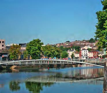 Standard 11 710 17 570 23 430 35 140 69 980 5 830 Intensive 14 710 21 990 29 320 43 970 87 950 7 330 Cena v Kč zahrnuje výuku, registraci, závěrečný certifikát, odvoz z letiště či nádraží v Corku do