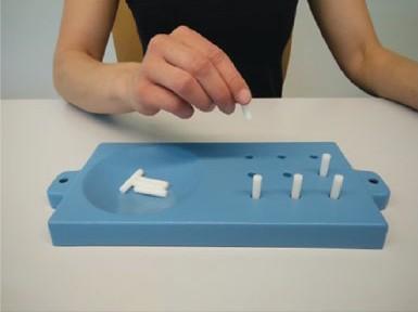 V tomto výzkumu byla úroveň hrubé motorické zručnosti testována testem Box and Block. Pro vyšetření jemné motorické zručnosti sloužil Nine Hole Peg Test.