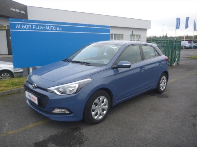 vyr. 06/2016, hatchback/5, nafta 55 vyr. 09/2015, kombi/5, nafta 104 6x airbag, ABS, aut. klimatizace, aut.