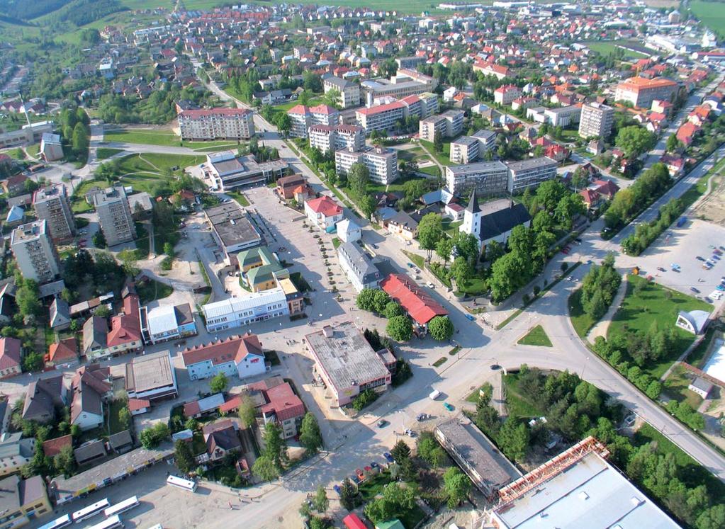 jou Sochou Krista, ktorá dosahuje výšku 9,5 m. Monument sa nachádza na vrchu zvanom Grapa (797 m n. m.), týčiacom sa nad Klinom zo severu. Zubrohlava bola založená v 16.