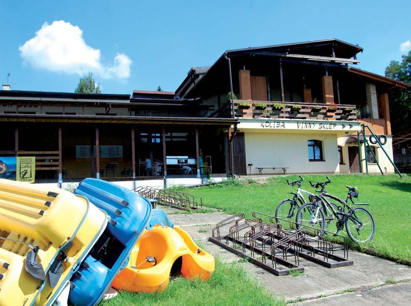 Touto komplexností spolu s další nabídkou patří areál mezi v regionu výjimečné. Venkovní posezení na terase u Koliby je příjemným zpestřením při letních večerech.