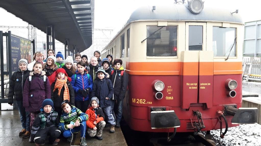 LEDOVÁ PRAHA 2017 I letos jsme se rozhodli využít krásné akce - Ledová Praha a podívat se do hlavního města ČR a strávit zde zajímavé pololetní prázdniny.