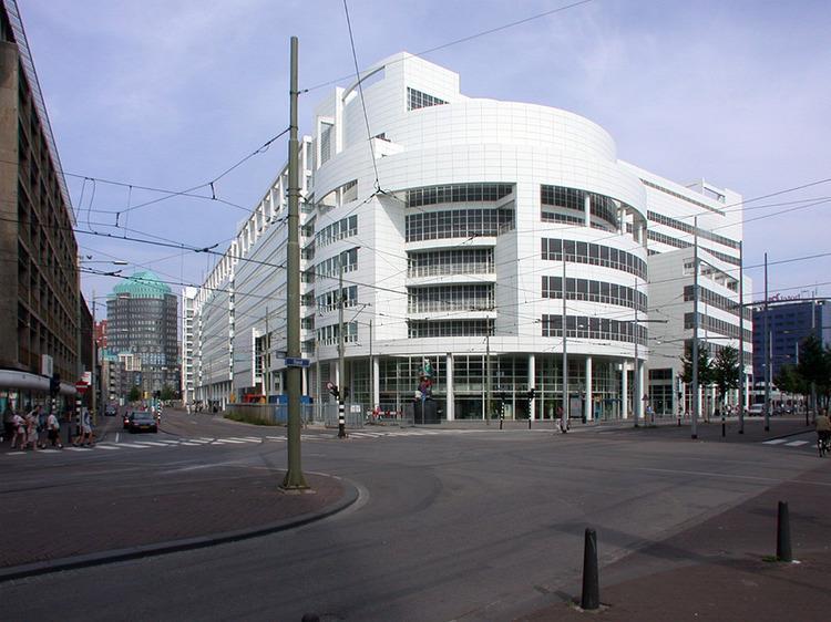 Radnice a městská knihovna