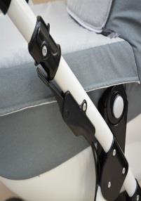 sportovního sedáku LED pásek umístěný na nánožníku kočárku demontovatelné