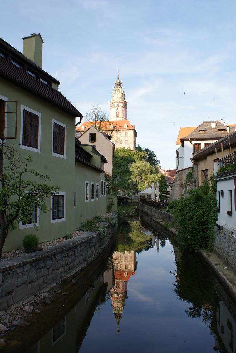 Status světového dědictví neznamená automatický nárůst počtu turistů. Ten může ve svém důsledku znamenat jak zlepšení, tak zhoršení o- chrany a péče.