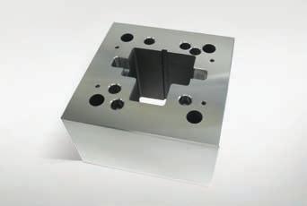 částí s vysokou hodnotou až o rozměrech 1250 975 300 mm.