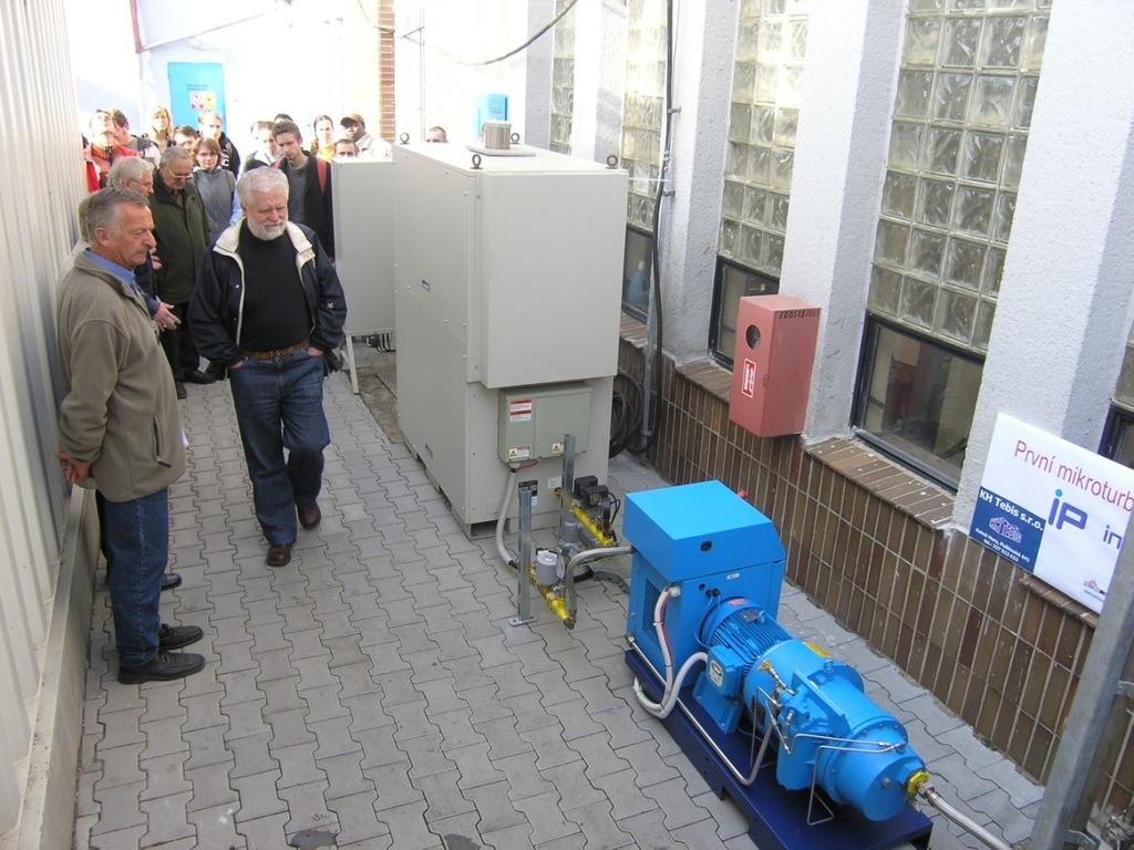 Rozvaděč Turbína 30 kw Capstone - bioplyn První prezentace mikroturbíny na bioplyn v ČR 2005 (Instalace Praha)