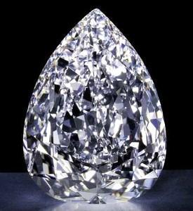 Nejslavnější diamanty CULLINAN (Hvězda Afriky) Největší vybroušený diamant třídy D (druhý největší), 530 ct